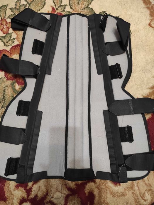 Продам бандаж на коленный сустав