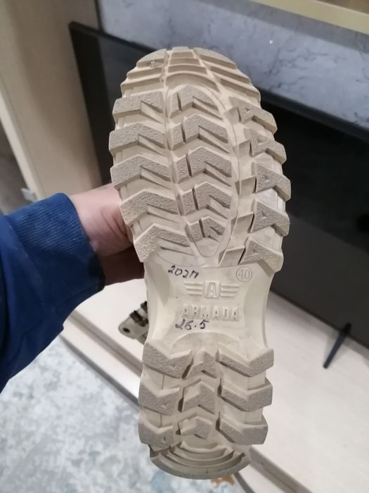 Продам берцы Армада