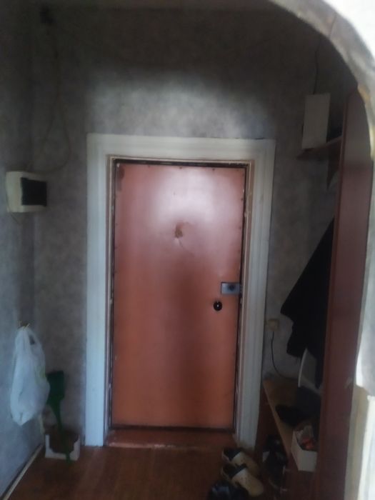 Полублагоустройная квартира 32квм