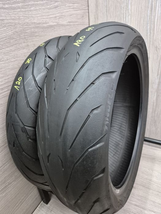 Set anvelope moto 120 70 17 cu 180 55 17 Pirelli angel gt