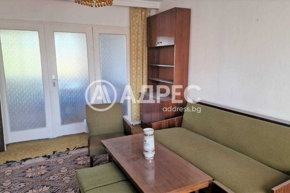 Продава се Многостаен апартамент в Разград, Център - 126 кв.м за 1053 €/кв.м - Снимка #1