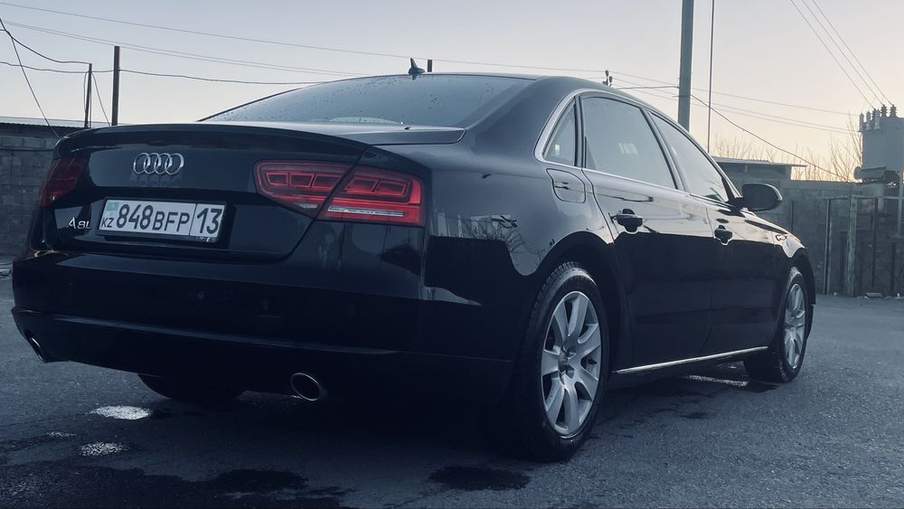 Автомобиль Ауди А8 лонг D4 кузов