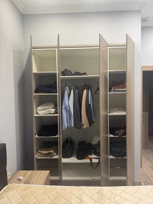 Встроенный шкаф гардероб