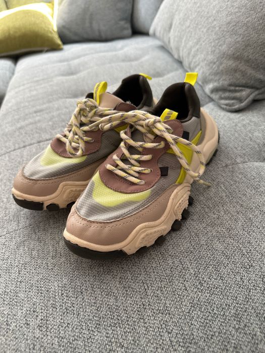 Зара маратонки 37 номер