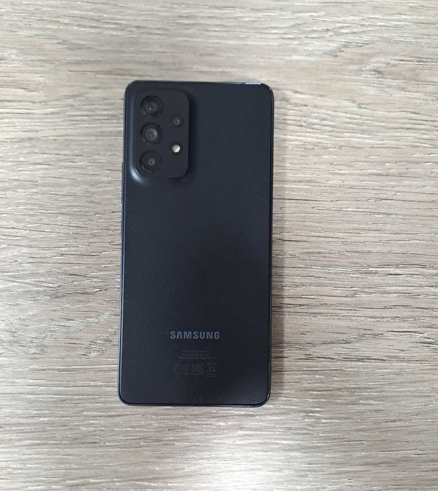 Telefon Samsung in stare foarte buna A53 5G + 9 huse