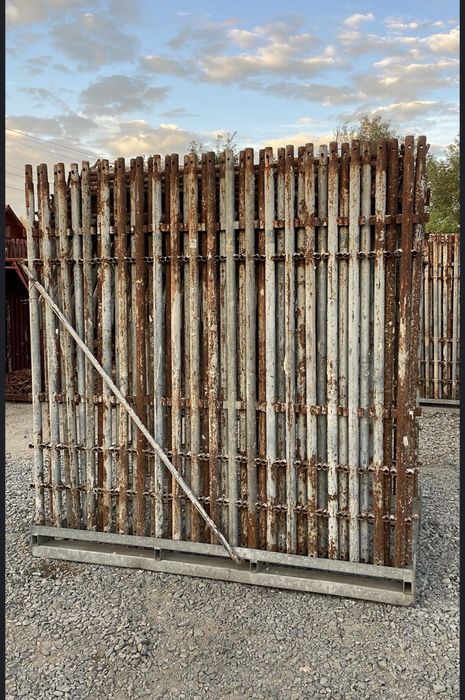 Schela metalica uzata