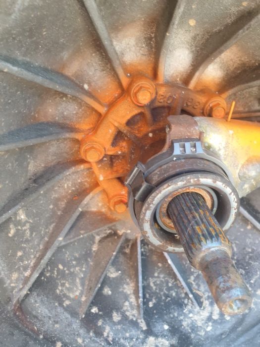 Продам коробку механика KIA Sorento