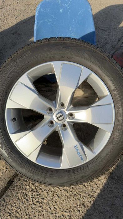 Jante Volvo XC40 XC60 S60 V60 CC s90 V90 235 55 18 5x108 Ford Kuga