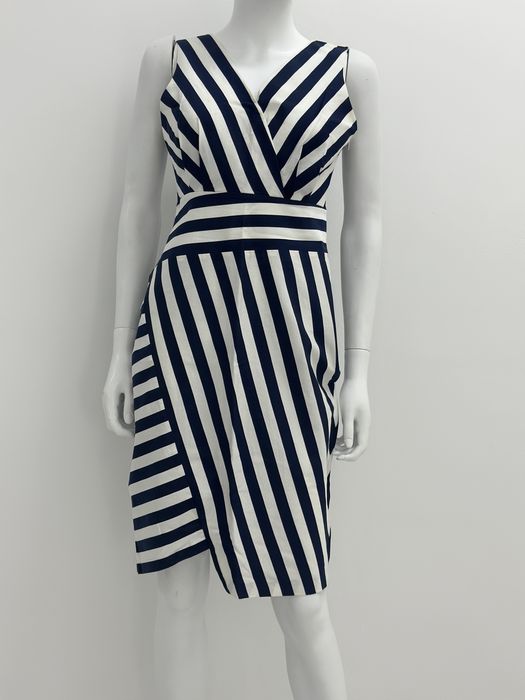 Разгрузка гардероба