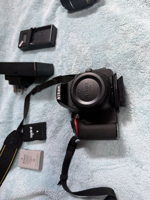 Nikon D5600 – Kit complet foto