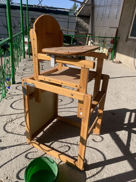 Столик для малыша