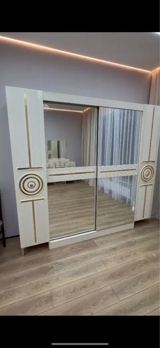 Спальный гарнитур новый