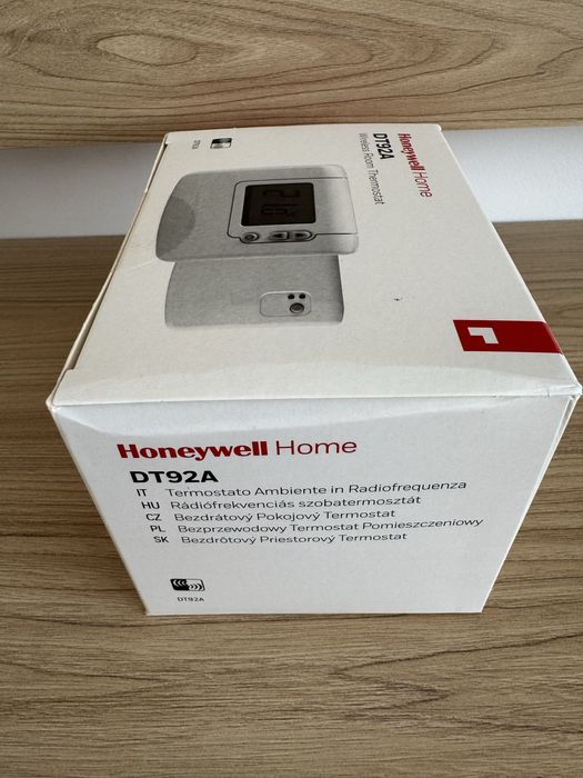 termostat wi-fi honeywell home dt92a