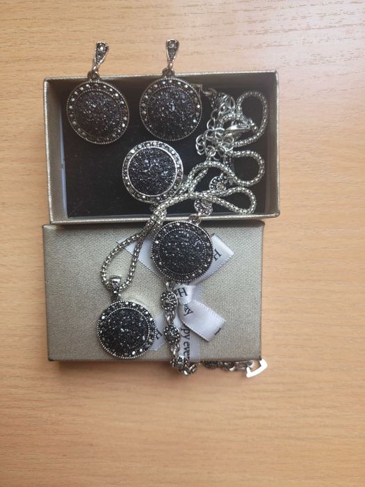 Набор качественной бижутерии