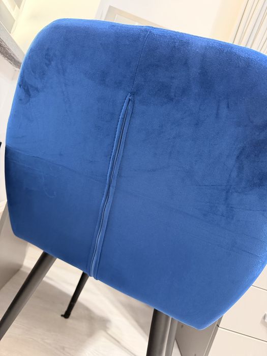 Scaune catifea albastre