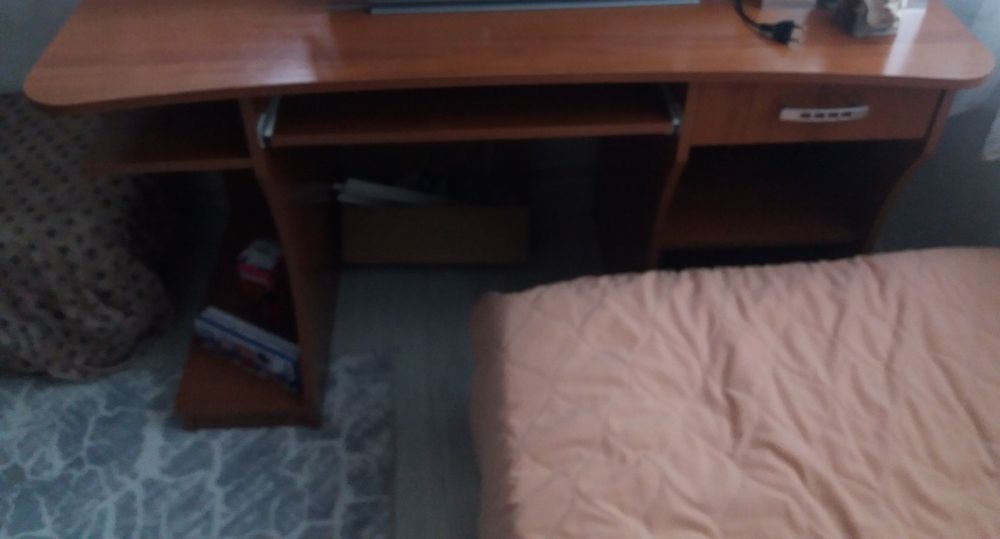 Голямо  бюро     .