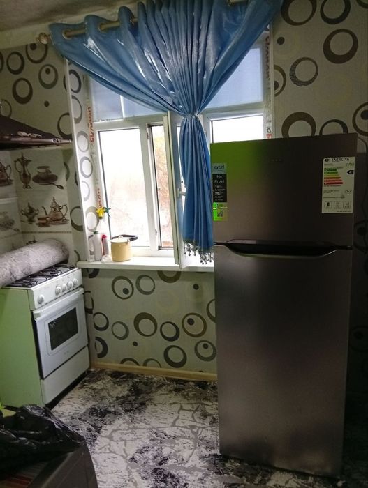 Kvartira jorabek salon yanda