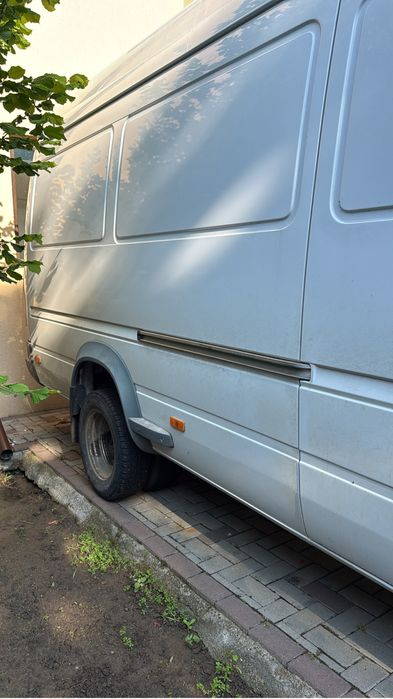 Mercedes Sprinter 413