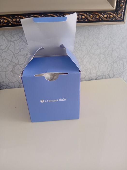 Продам колонку Алису станцию лайт