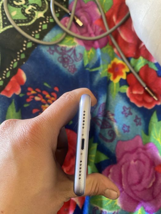 Айфон 11 64гб емк 98