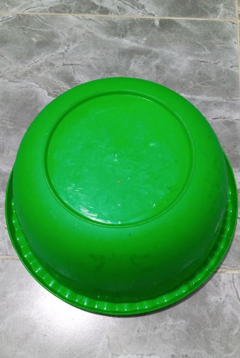 Продам тазик пластмасс