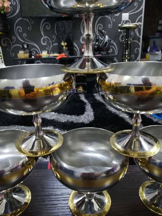 Продам креманки с позолотой