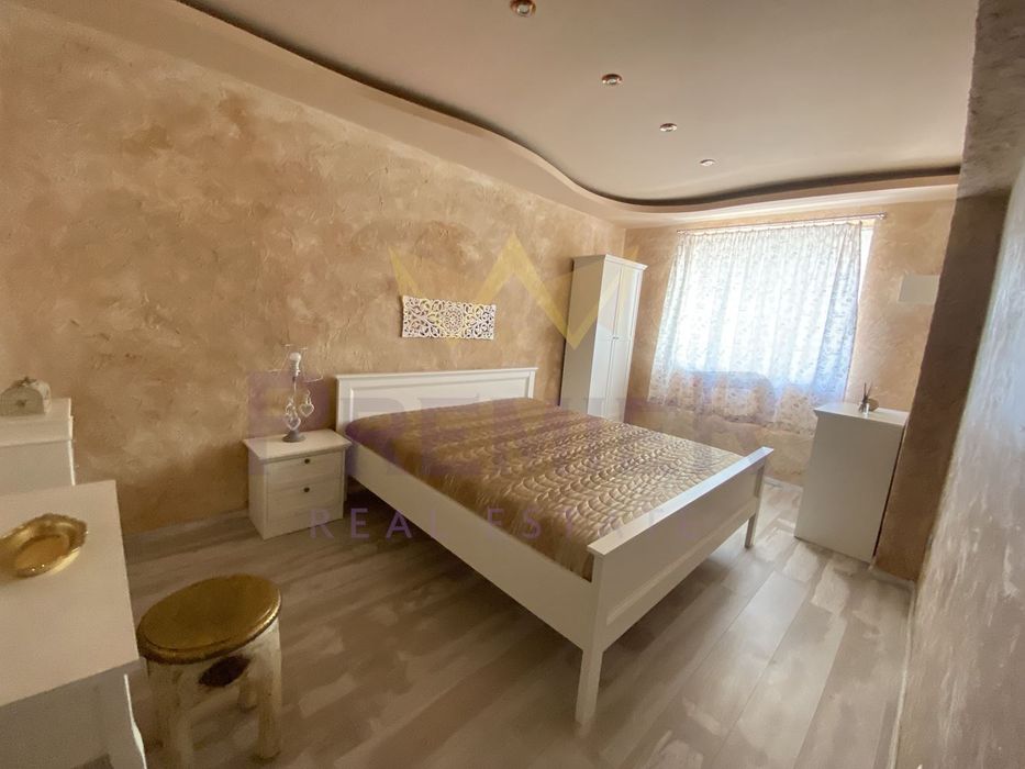 Продава се Тристаен апартамент в София, Люлин 6 - 151 кв.м за 1600 €/кв.м - Снимка #7