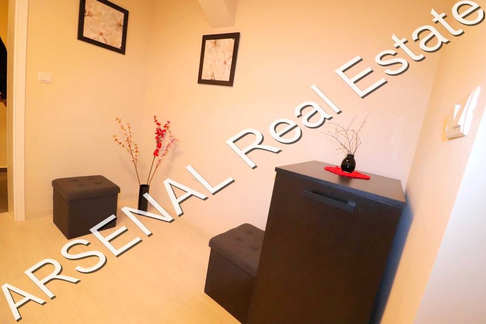 Дава се под наем Двустаен апартамент в София, Център - 68 кв.м за 600 € - Снимка #1