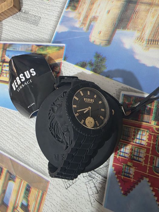 Ceas Versace Versus NOU