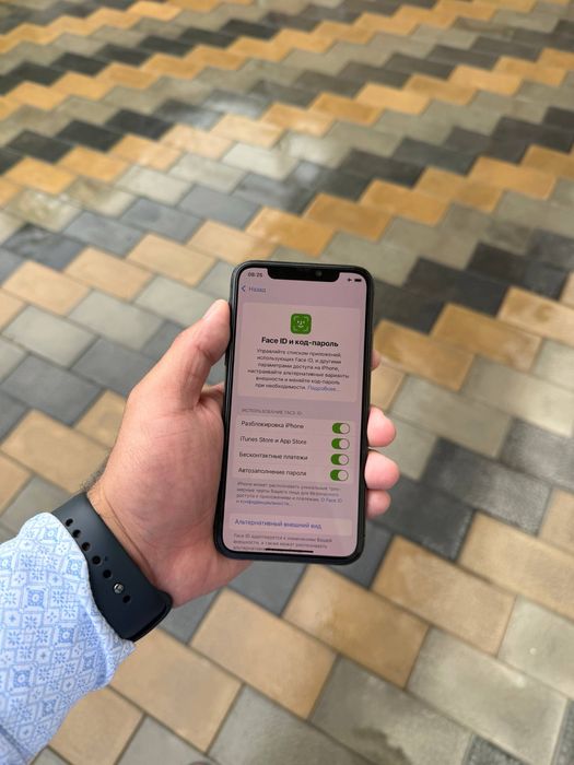 Iphone xs ayfon xs 64gb LL/A qora ideal sotiladi aybi yo face ishlidi