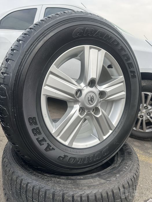 Tayota Land Cruiser diska balon orginal xolati yangiday