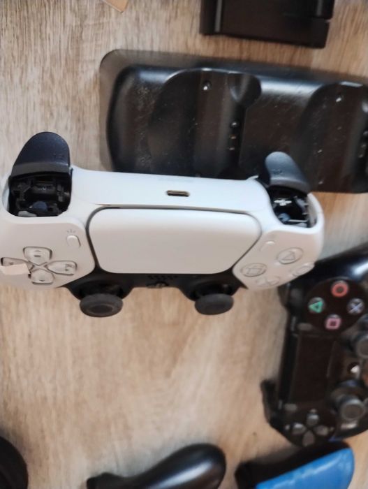 РАЗЧИСТВАНЕ ЛОТ от аксесоари за PlayStation Nintendo Xbox и други