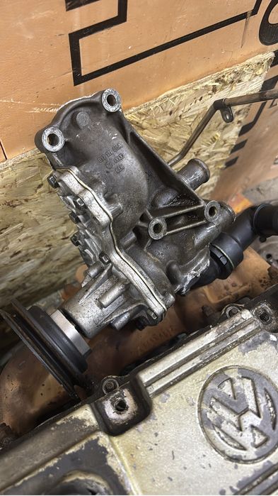 Двигатель Пассат б3 б4 гур помпа трамблер