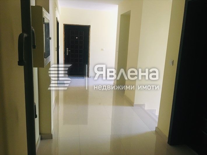 Продава се Тристаен апартамент в Варна, Бриз - 132 кв.м за 1819 €/кв.м - Снимка #4