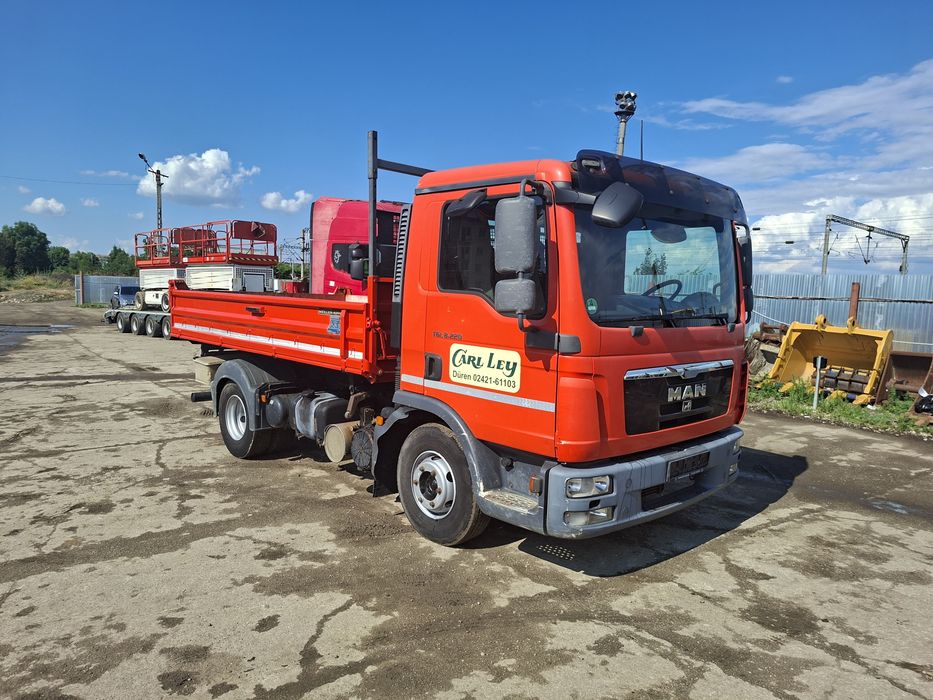 Vand bascula 4x2 MAN TGL 8.220
