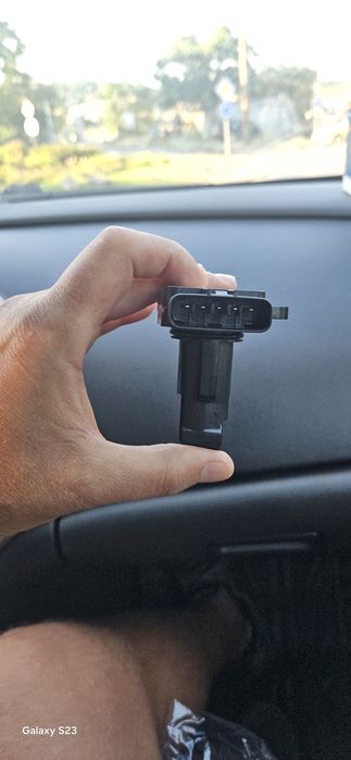 Дебитомер за тойота авенсис  2.2