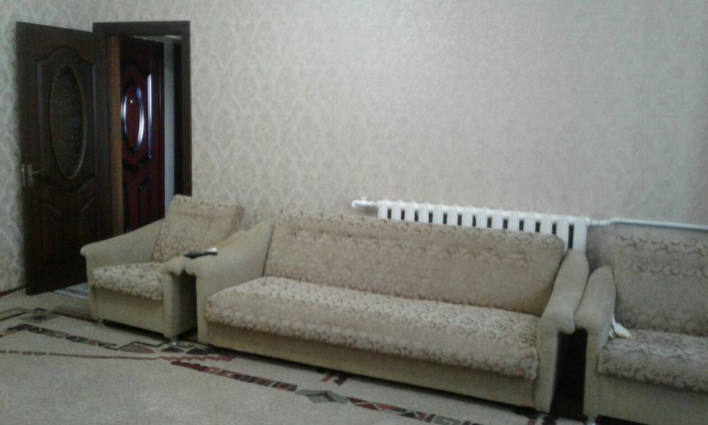 Квартира сотилади уч тепа 2/8/9