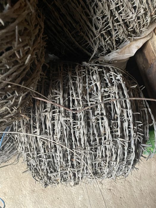 Role sârmă ghimpată