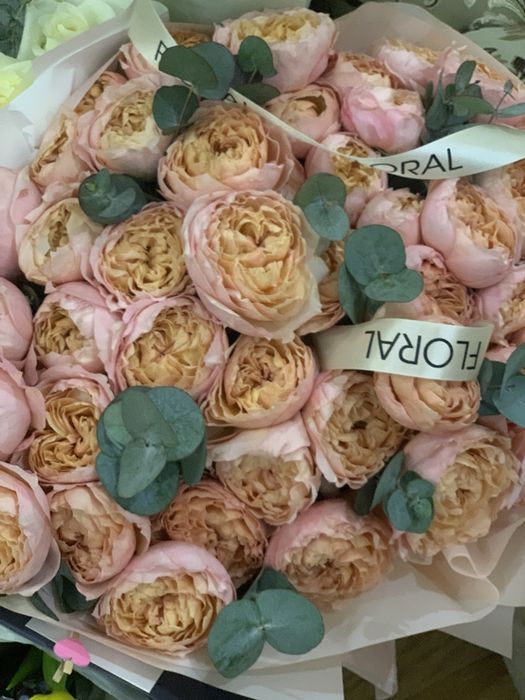 Свежие букеты цветов