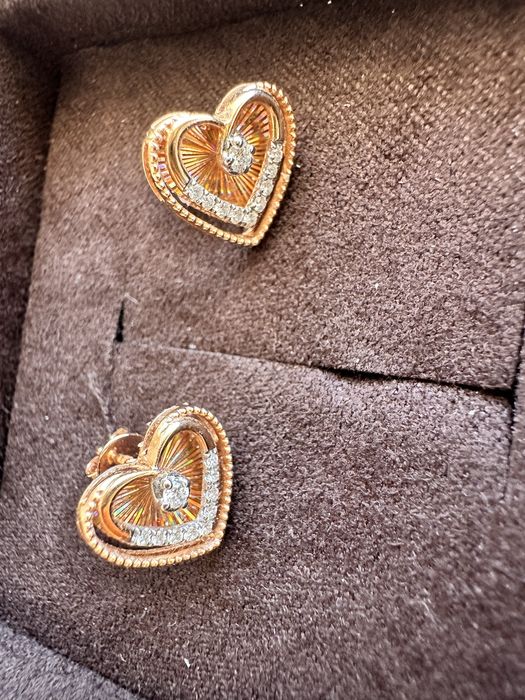 Златни обеци 18к 2.03гр