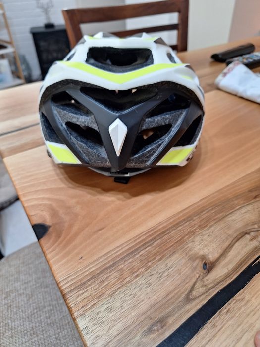 Каска за коляло оригинална