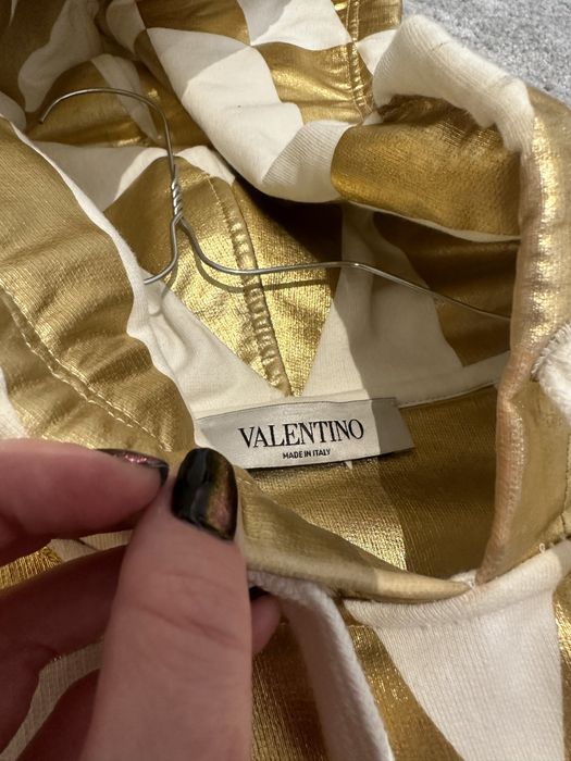 Суичър Valentino