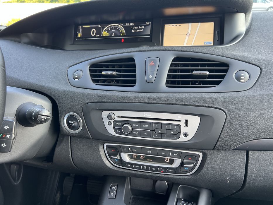 Renault Grand Scenic 1.5 DCI 110 CP