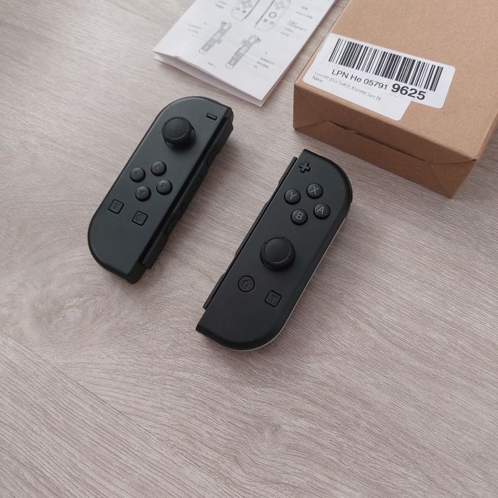 НОВИ Светещи Безжични Контролери JOY-02 за Nintendo Switch / OLED | RGB LED