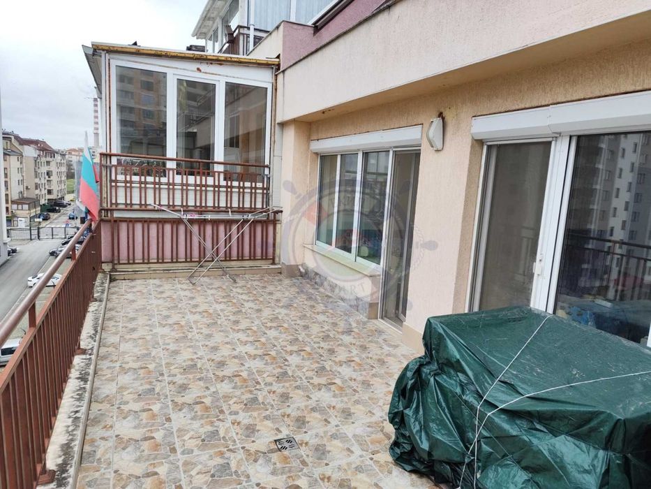 Двустаен обзаведен апартамент в кв.Възраждане1, гр.Варна