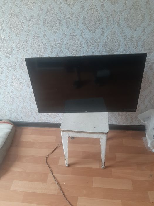 Телевизор смарт.