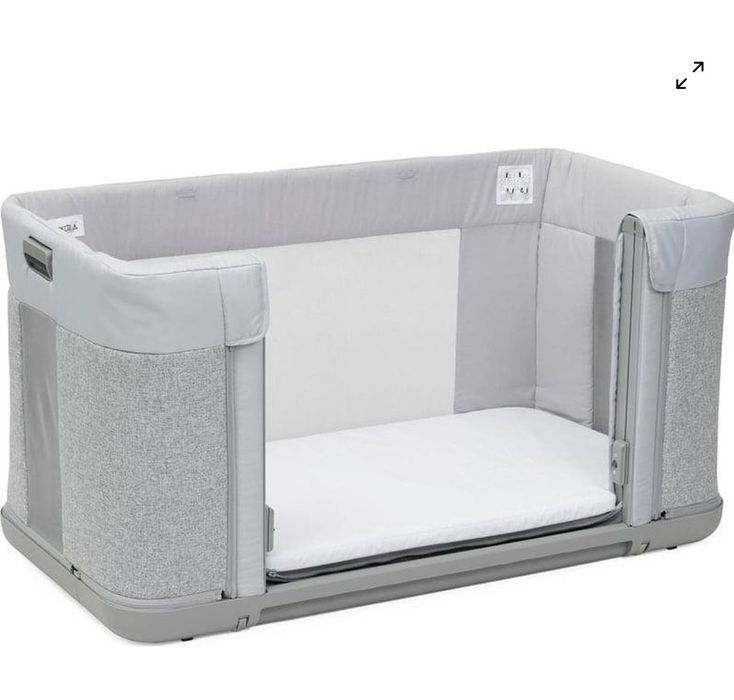 Chicco next to me бебешка кошара