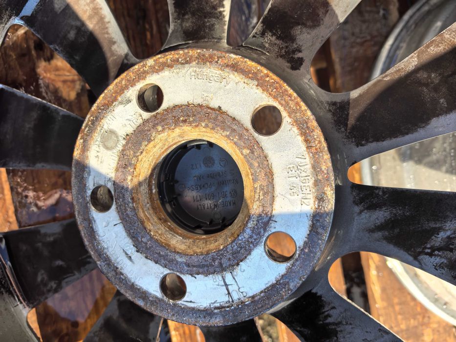 16 цола 5 х 112 мм Фолксваген / Шкода / Сеат / Ауди - 7 Инча / ЕТ 45