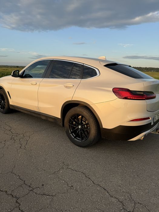 BMW X4 3.0 xDrive – 2021 | Alb Perlat | Impecabil
