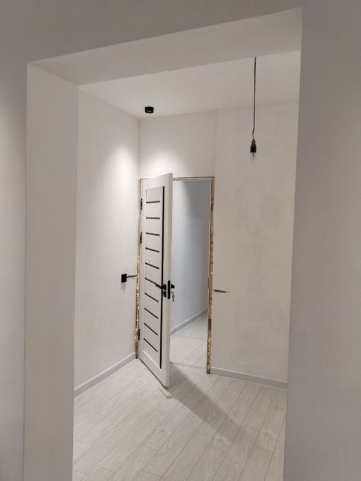 1 ком 2 этаж 39 м2 не долеко от дороги 8 мк